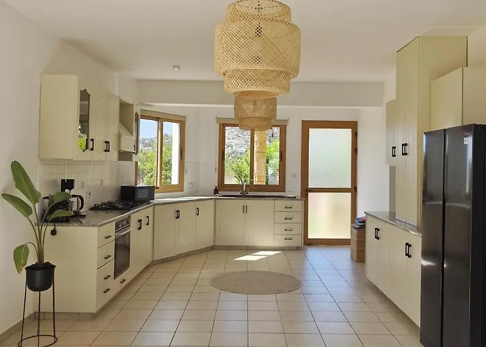 And Nest Casa Alba Modern Boho With Private Pool Near To Sea, Paphos *