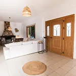 Villa Casa Alba Modern Boho With Private Pool Near To Sea, Paphos *