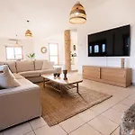 Casa Alba Modern Boho With Private Pool Near To Sea, Paphos Villa