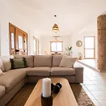 Villa Casa Alba Modern Boho With Private Pool Near To Sea, Paphos Peyia
