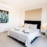 Villa Casa Alba Modern Boho With Private Pool Near To Sea, Paphos