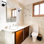 Casa Alba Modern Boho With Private Pool Near To Sea, Paphos Peyia