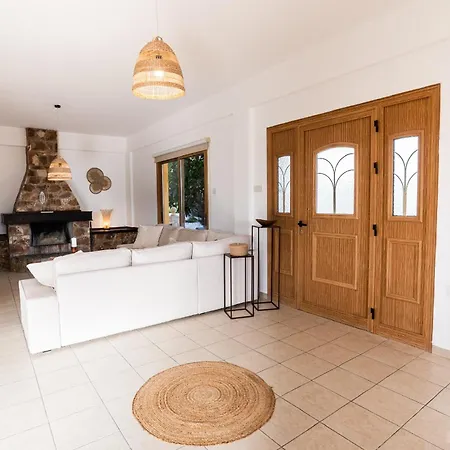 Villa Casa Alba Modern Boho With Private Pool Near To Sea, Paphos *