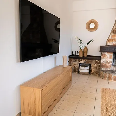 Casa Alba Modern Boho With Private Pool Near To Sea, Paphos Villa