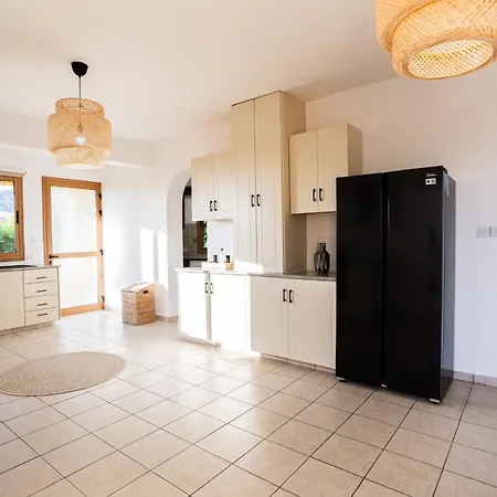 Casa Alba Modern Boho With Private Pool Near To Sea, Paphos *