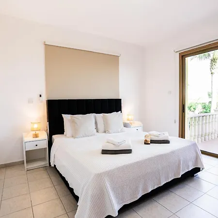 Casa Alba Modern Boho With Private Pool Near To Sea, Paphos Villa Peyia