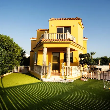 Casa Alba Modern Boho With Private Pool Near To Sea, Paphos Villa