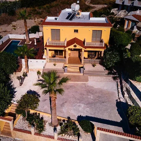 Casa Alba Modern Boho With Private Pool Near To Sea, Paphos Villa Peyia