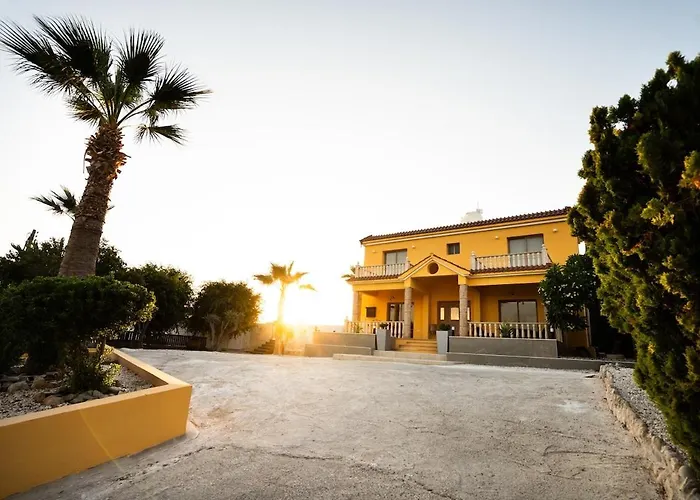Villa And Nest Casa Alba Modern Boho With Private Pool Near To Sea, Paphos