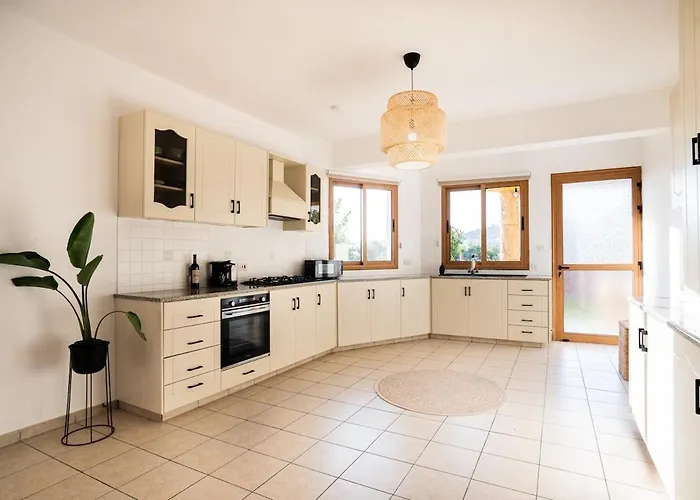 Villa And Nest Casa Alba Modern Boho With Private Pool Near To Sea, Paphos